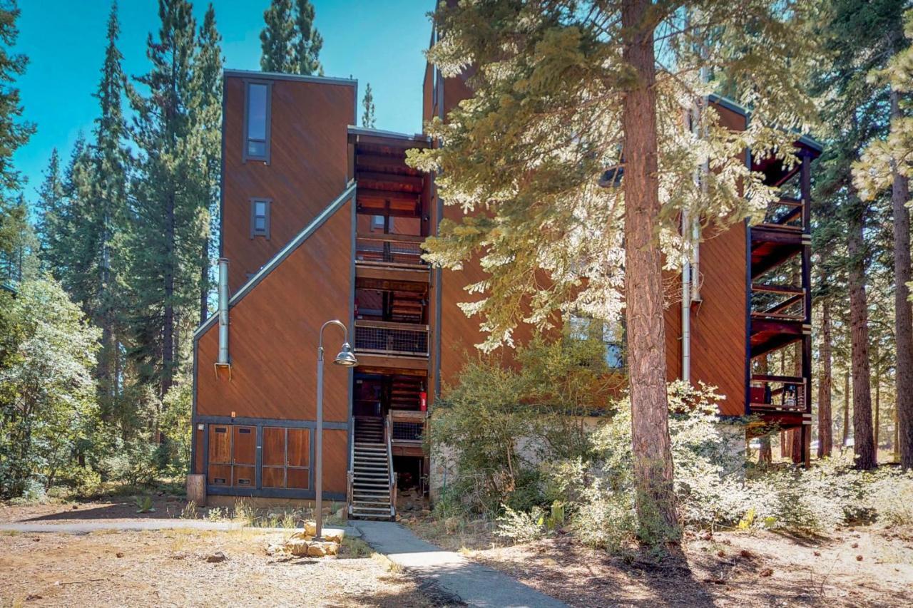 Starry Aspen Grove Hotel Truckee Exterior foto